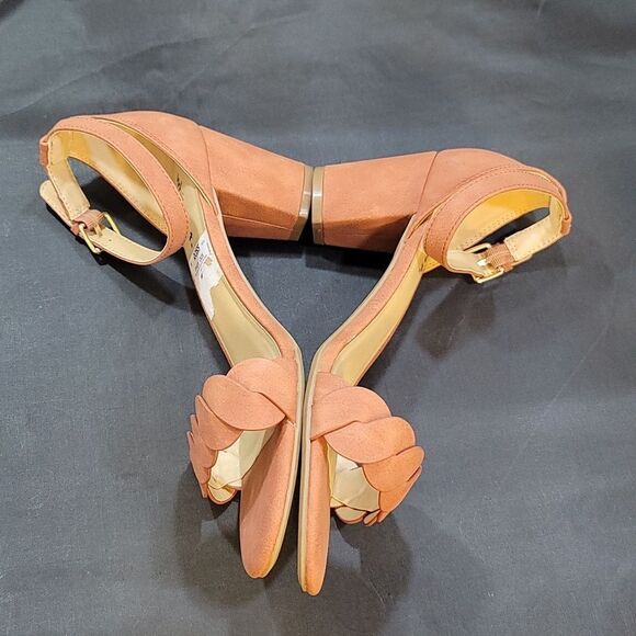 BRAND NEW WHITE MOUNTAIN OPEN TOE WOMEN"S SANDAL - Picture 6 of 14